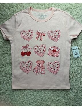 WMNS Small (4-6) Social Edition Tee NWT